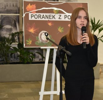 Poranek z poezją