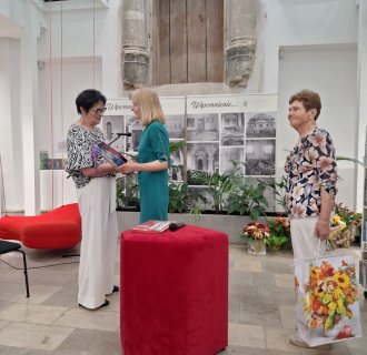 „… z książką przez życie” – pożegnanie długoletniego dyrektora Miejskiej Biblioteki Publicznej w Tarnogrodzie