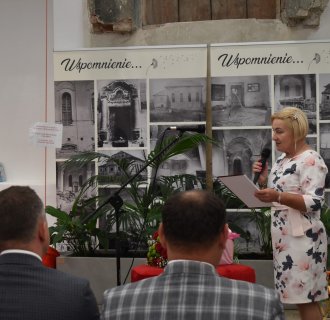 „… z książką przez życie” – pożegnanie długoletniego dyrektora Miejskiej Biblioteki Publicznej w Tarnogrodzie