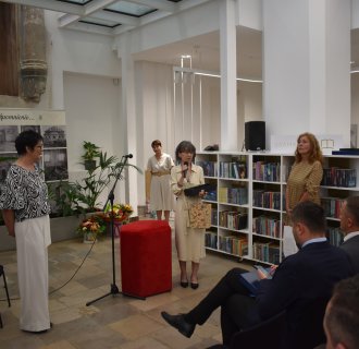 „… z książką przez życie” – pożegnanie długoletniego dyrektora Miejskiej Biblioteki Publicznej w Tarnogrodzie