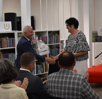 „… z książką przez życie” – pożegnanie długoletniego dyrektora Miejskiej Biblioteki Publicznej w Tarnogrodzie