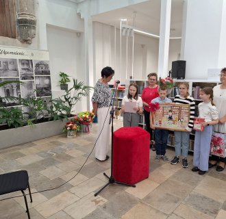 „… z książką przez życie” – pożegnanie długoletniego dyrektora Miejskiej Biblioteki Publicznej w Tarnogrodzie