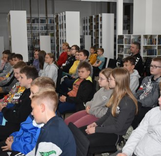 Spotkanie z Piotrem Kowalczykiem